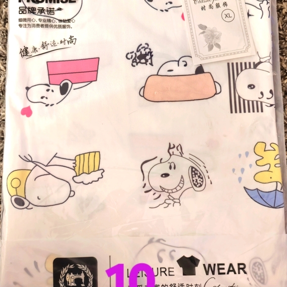 Hello Kitty, Women and Teens Pajama Pants - Picture 4 of 4